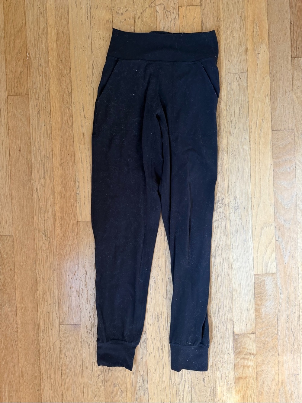 Womens lululemon Black Stretch Pull-On joggers with Cuffed Ankles